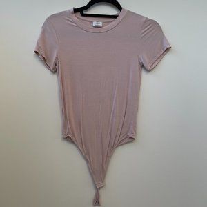 Wilfred Baby Tee Bodysuit T-shirt bodysuit with snap closure - S